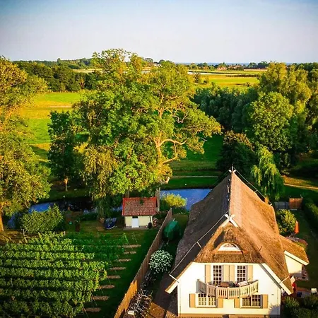 Διαμέρισμα With A Garden Terrace